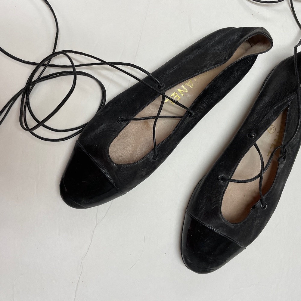 Chanel Black Leather Ballet Flats Ankle Tie Vintage 37.5